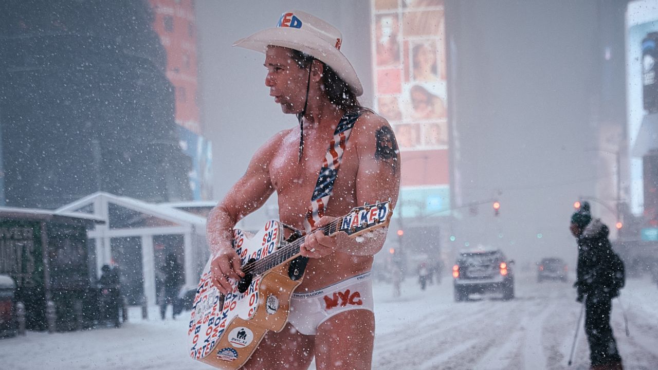 naked-cowboy
