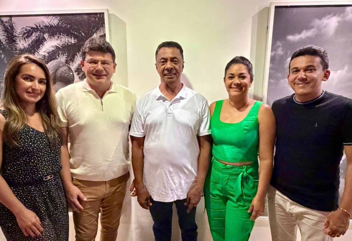 alvino-e-ex-secertarios-e1775399903947