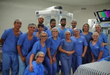 Médico paraibano realiza cirurgia robótica pioneira pelo SUS