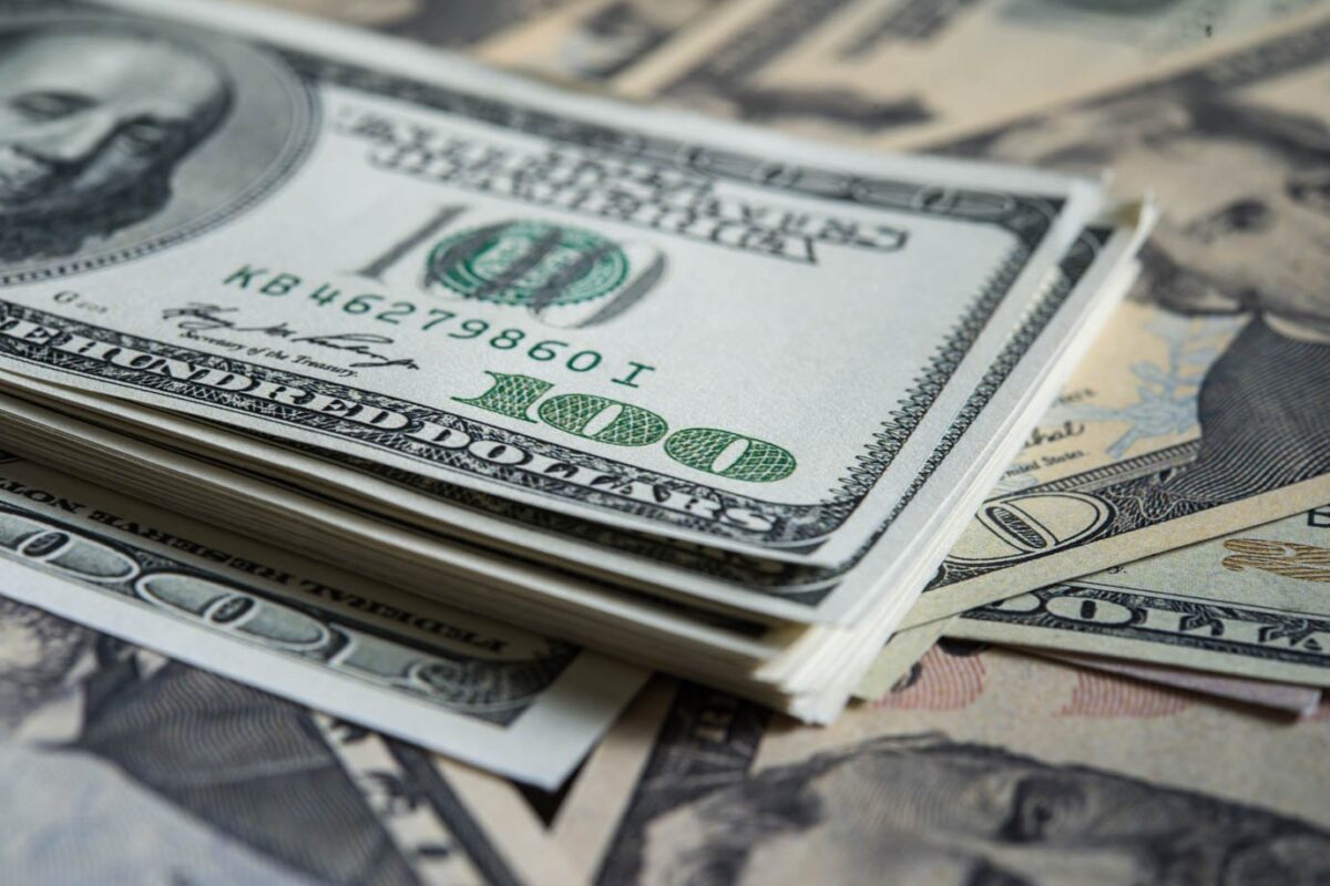 billie-dollar-money-background_2