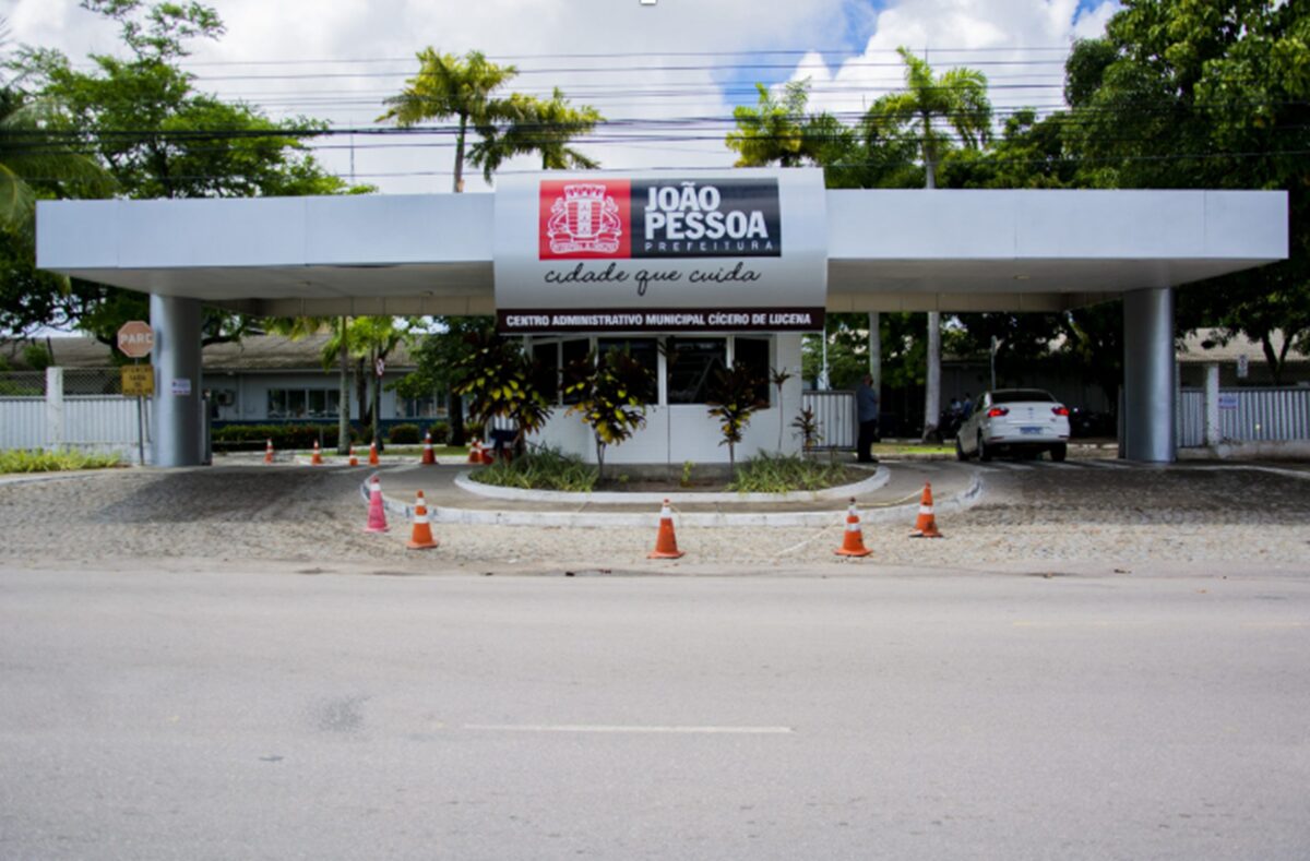 joao-pessoa-anuncia-mudanca-de-ponto-facultativo-d0022179800202610190918