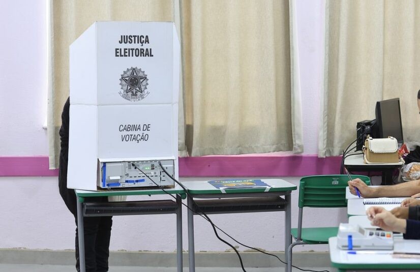 votacao-urna-paulo-pinto-agencia-brasil